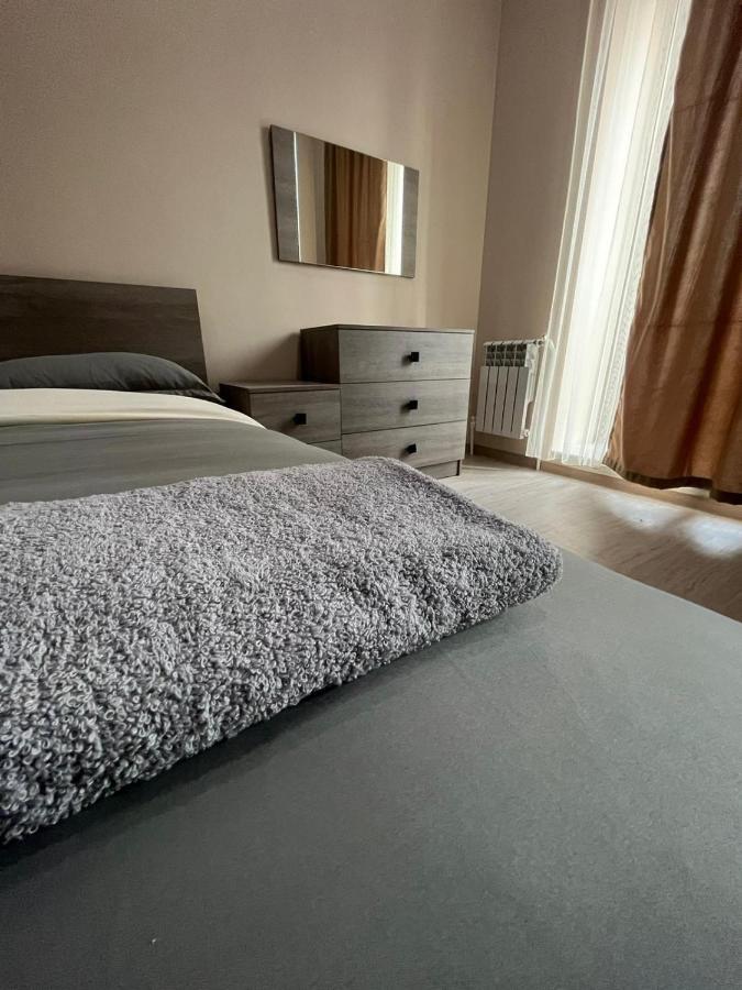 Appartement In Erevan Esterno foto