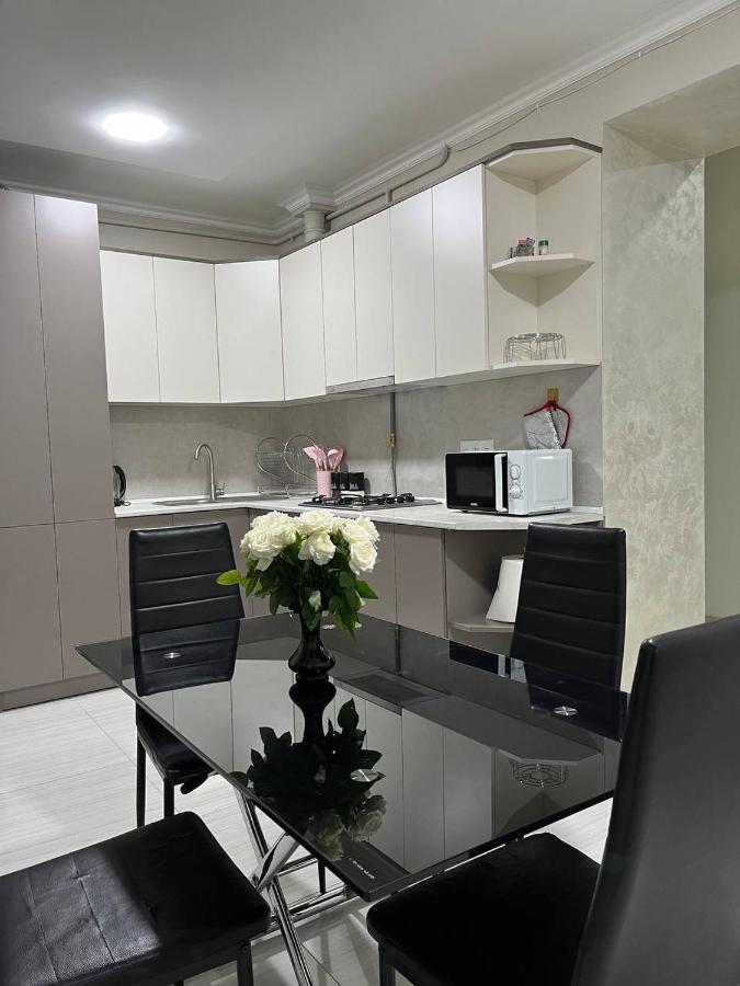 Appartement In Erevan Esterno foto
