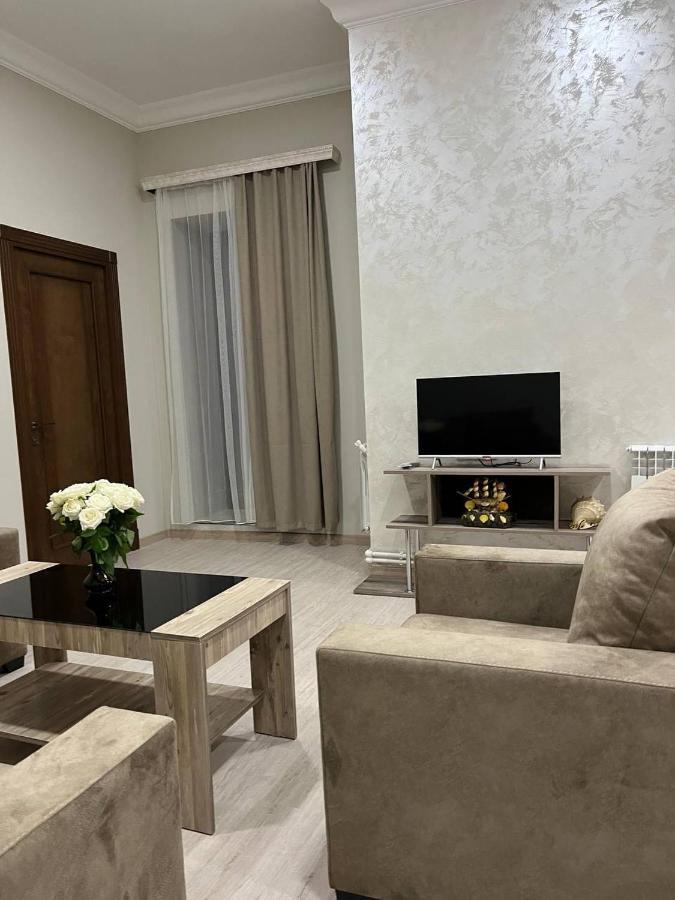 Appartement In Erevan Esterno foto