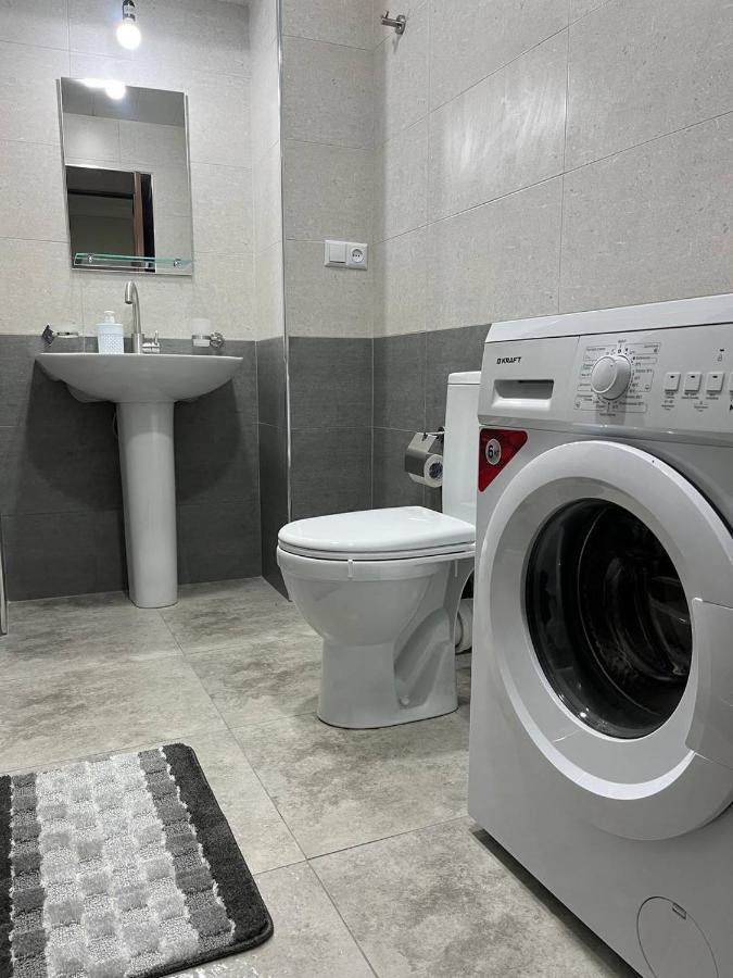 Appartement In Erevan Esterno foto